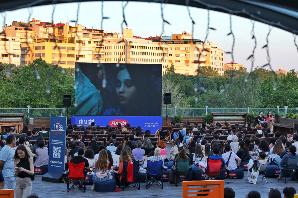 Cinema all’aperto dai sapori italiani: un’esperienza cinematografica firmata Barilla