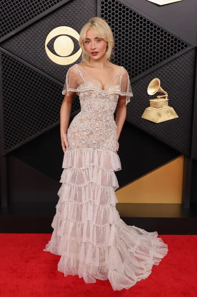 Justin Bieber & Hailey Bieber 