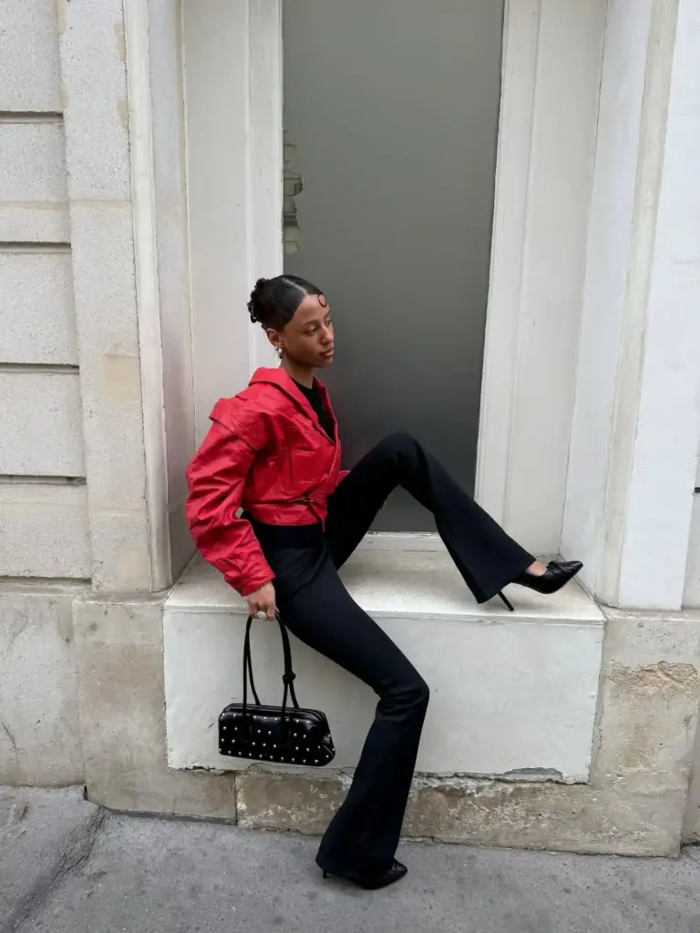 Zımba detaylı çantalar