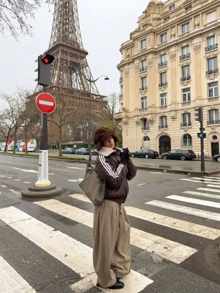 Londra Moda Haftası’nda yükselen spor silüetler