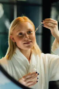 Minimalist cilt bakımı “Skinimalism” gerçekten işe yarıyor mu?
