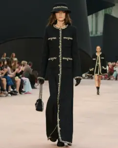 Paris Moda Haftası: Chanel 2025-2026 Sonbahar/Kış