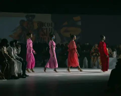 paris moda haftası