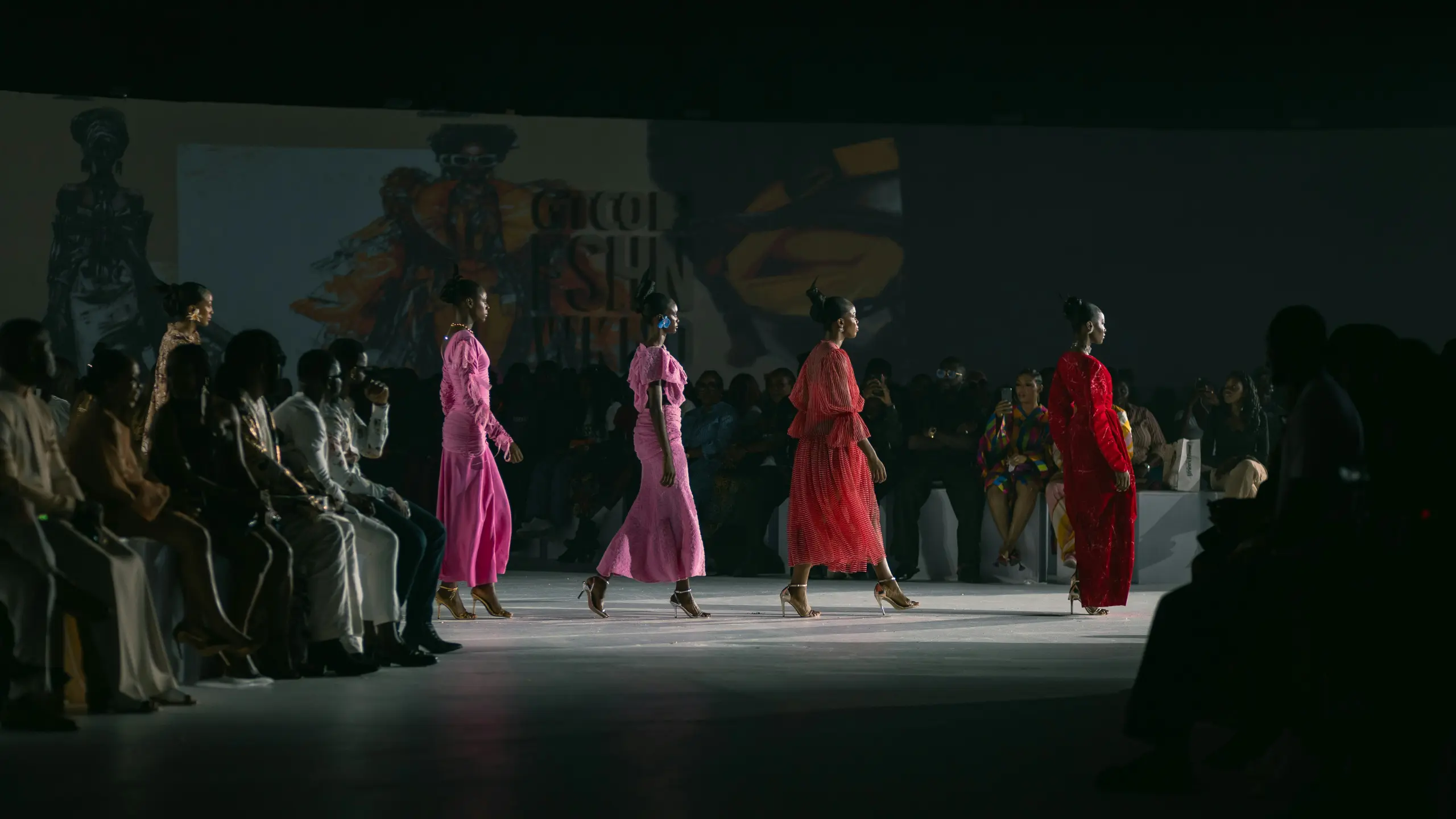 paris moda haftası