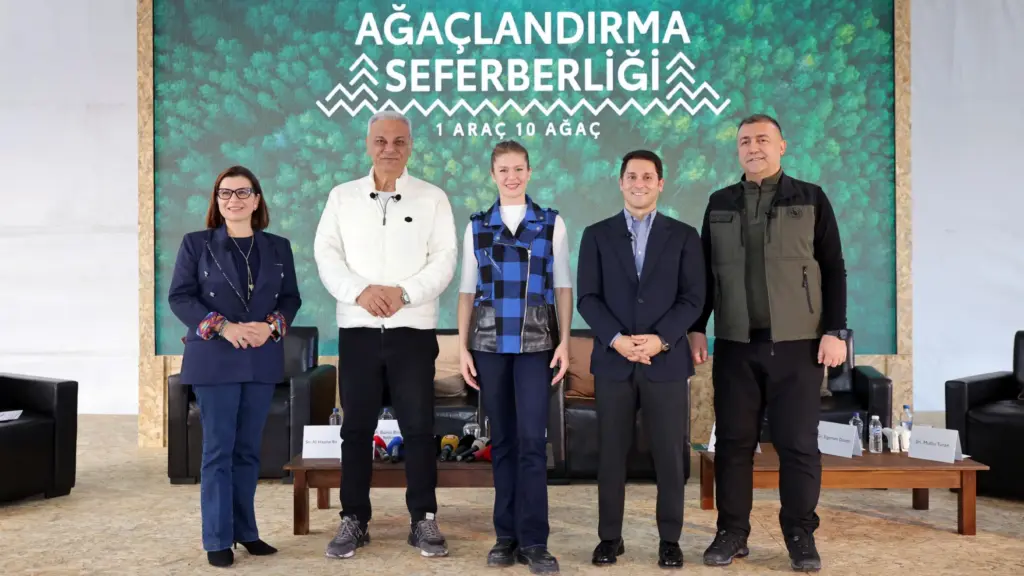 ALJ Türkiye Ağaçlandırma Seferberliği'nin ilk adımını 310 bin fidan ile İzmir'de attı