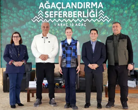 ALJ Türkiye Ağaçlandırma Seferberliği'nin ilk adımını 310 bin fidan ile İzmir'de attı