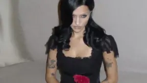 Aşkın stil kodları: Sevgililer günü için en ışıltılı ve zamansız seçimler