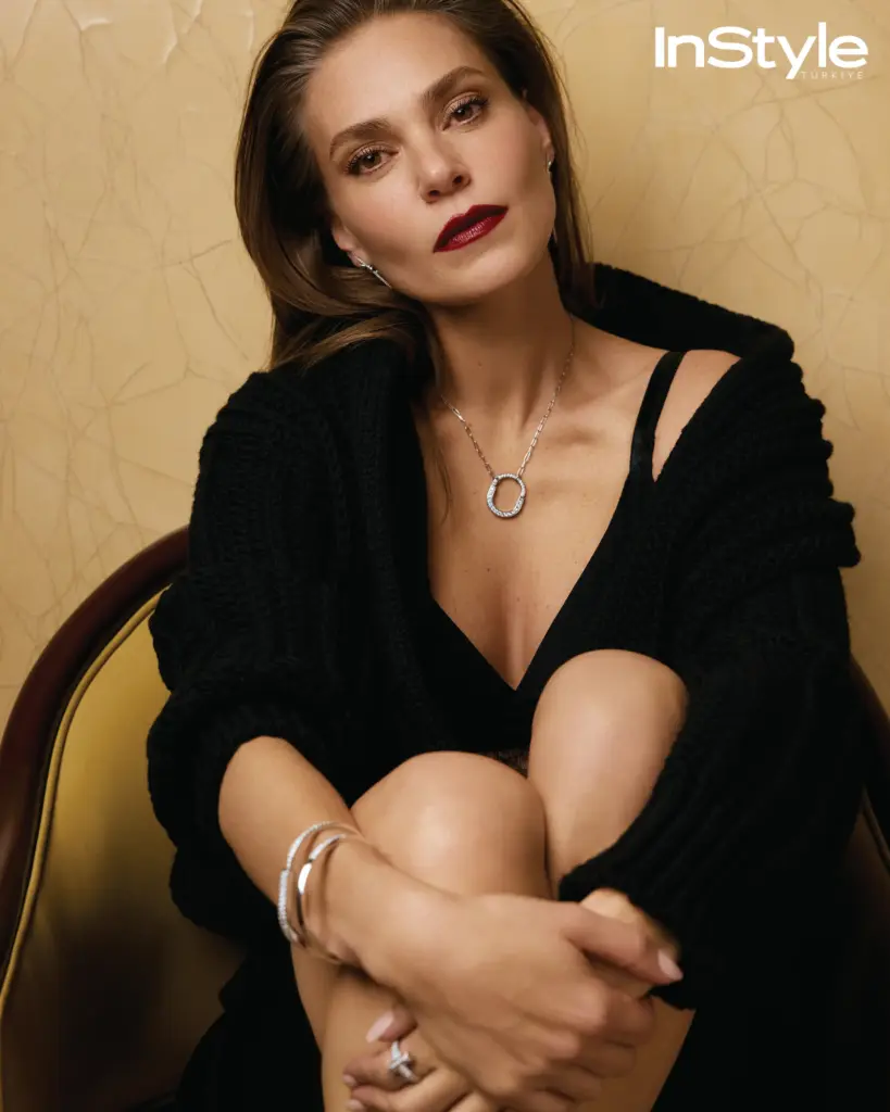 Aslı Enver Enfes Bir Akşam hakkında