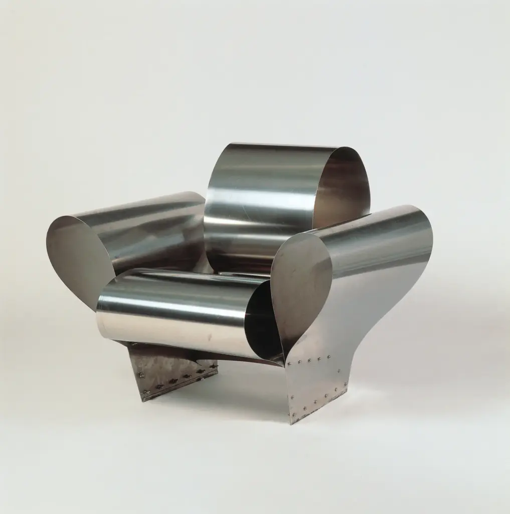 Mimar Mustafa toner'in favorisi Ron Arad'ın Well Tempered Chair