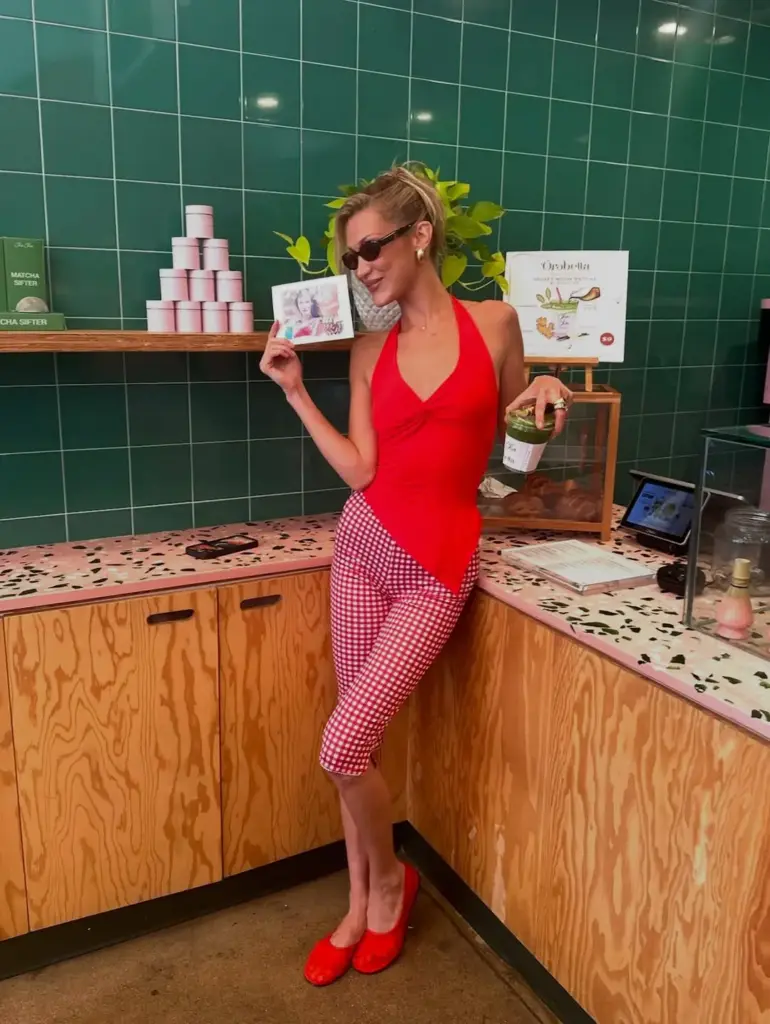 Bella Hadid 2025 