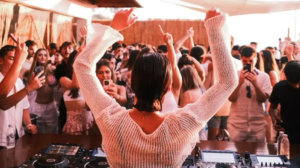 bodrumun en güzel happy hour mekanlari