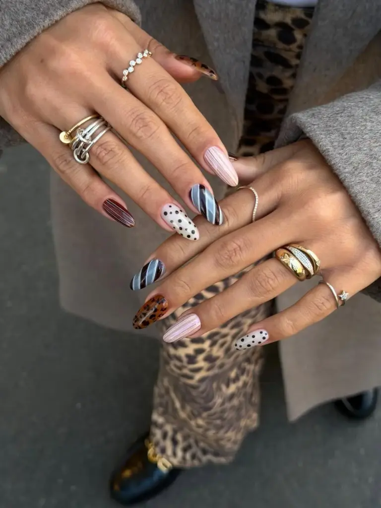 Kontrast nail art’ların buluşması