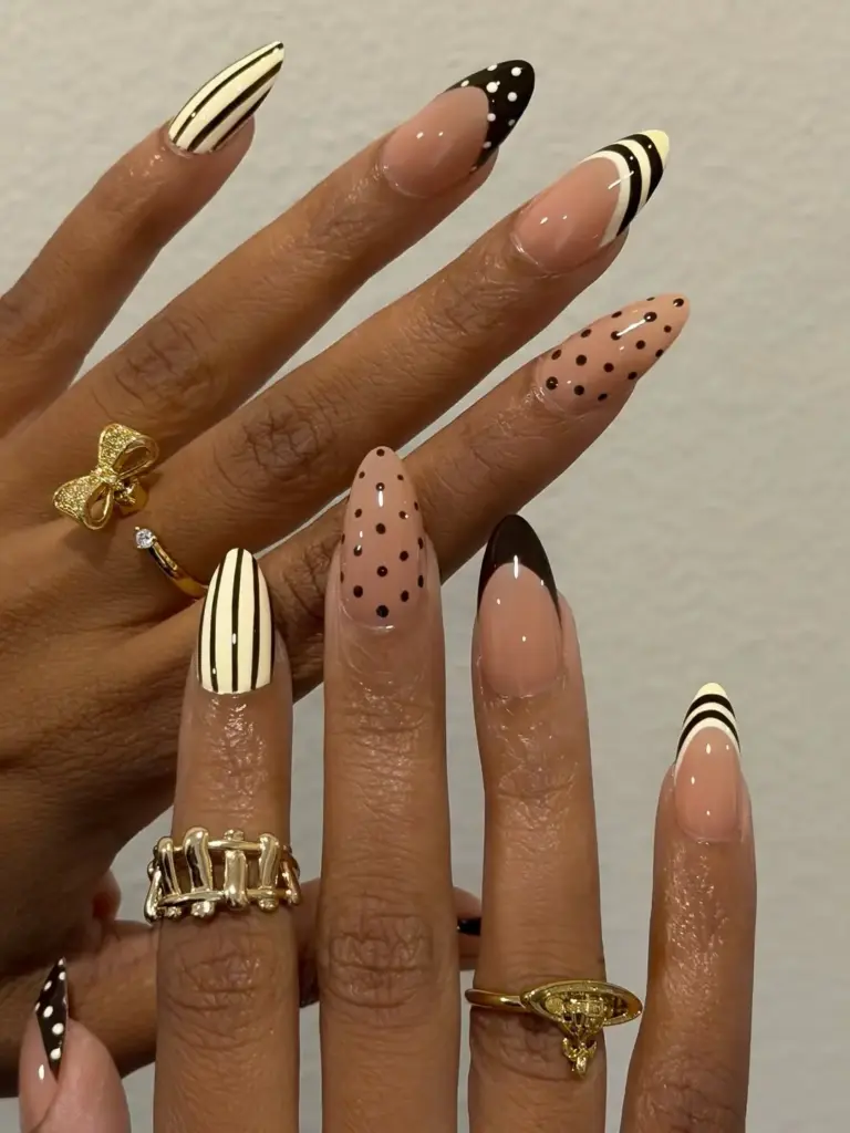 Puantiye ve ince çizgili manikür