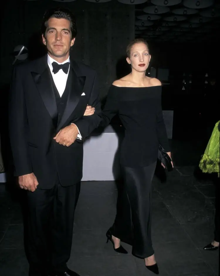 Carolyn Jeanne Bessette Kennedy ve John F. Kennedy Jr.