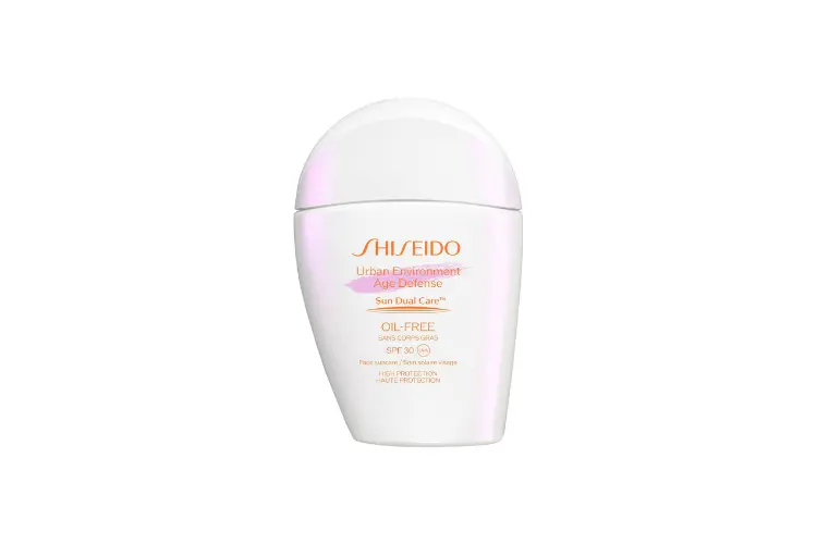 Shiseido Urban Environment
Age Defense Oil-Free SPF
30 cilt tonu eşitleyici güneş
kremi