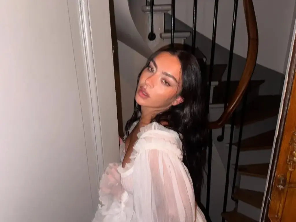 Charli XCX stüdyoya döndü: Yeni bir dönem mi başlıyor?