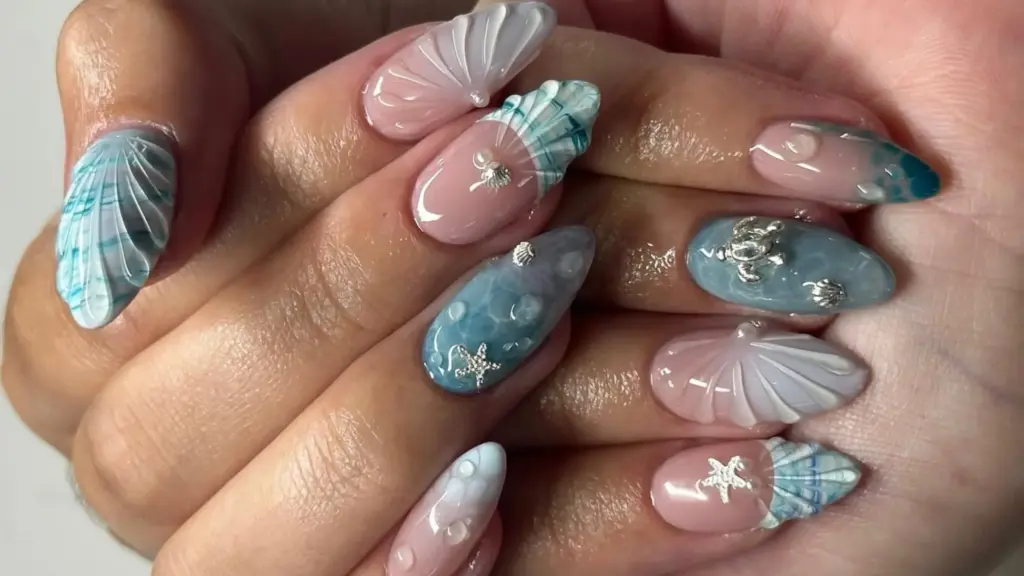 Denizden ilhamla “seashell nails” manikür trendini keşfedin
