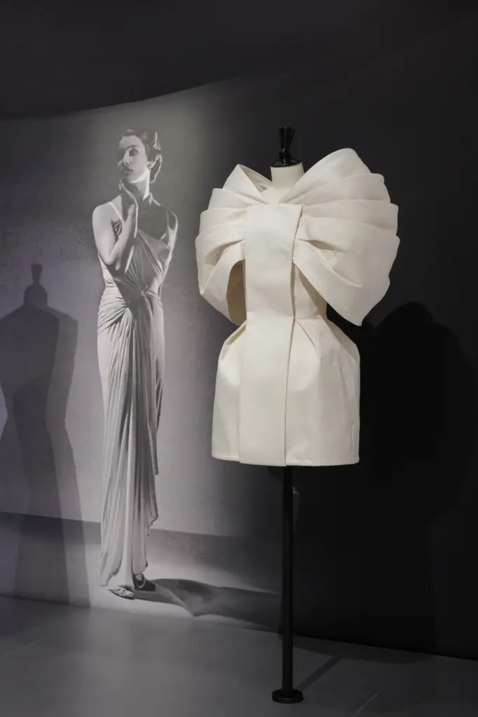 Küratörlerin arşiv yolculuğu