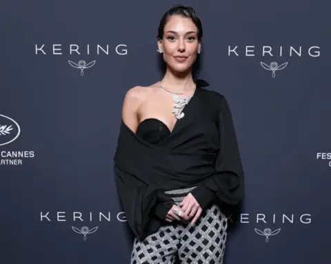 Dilan Çiçek Deniz, Cannes’daki “Women In Motion” davetine katılan tek Türk oyuncu oldu