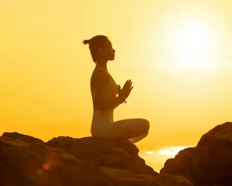 Döngünüze göre hareket edin: “Cycle Syncing Yoga” nedir?