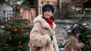 Emily in Paris evrenini inceliyoruz: Klasik Paris zarafeti