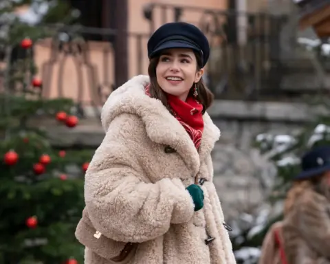 Emily in Paris evrenini inceliyoruz: Klasik Paris zarafeti