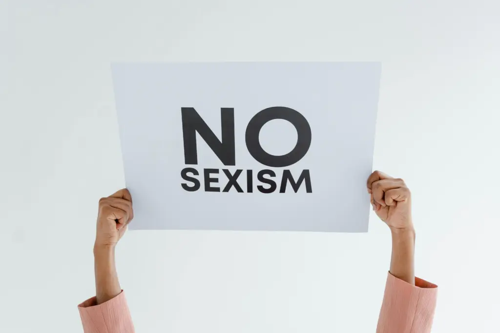 İyiliksever cinsiyetçilik ve feminizm