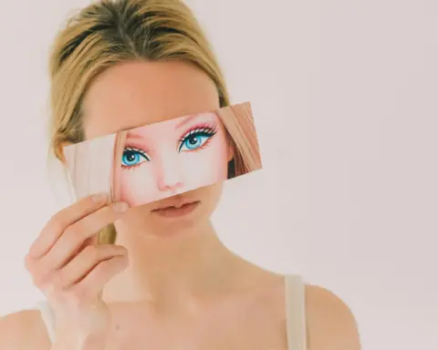 “Filtre feminizmi”: Kusursuzluk kültüründe kadın olmak