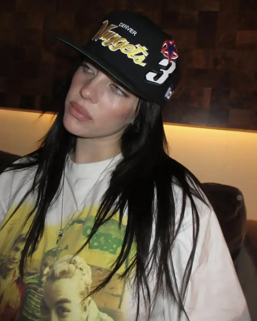 billie eilish gen z pout