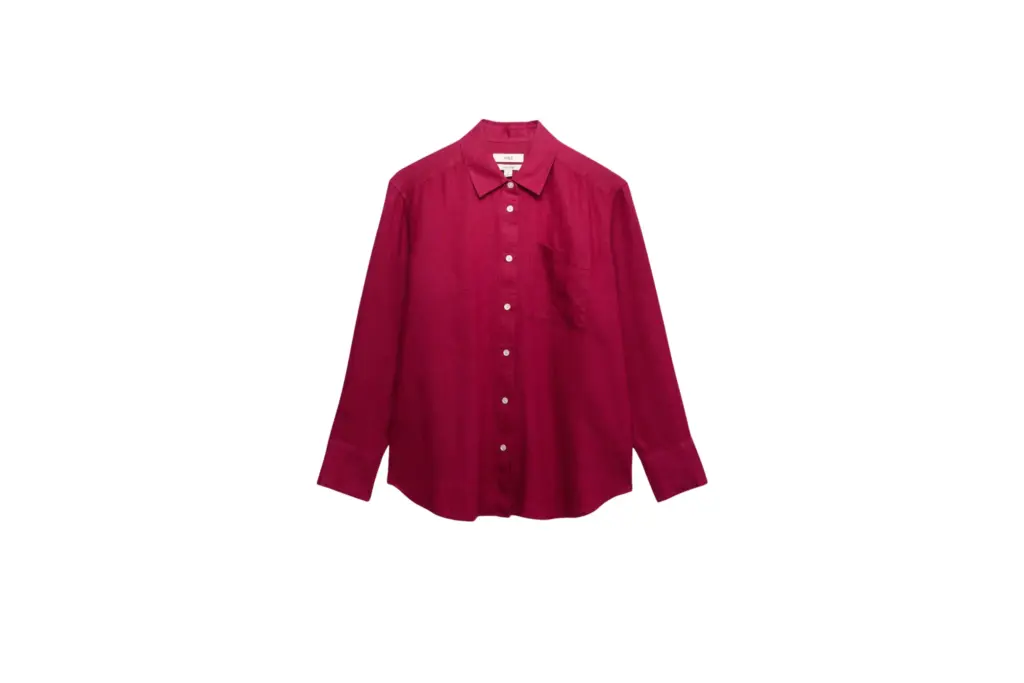 Gardırobun enerjisini yükselten renkli seçimler Marks and Spencer keten gömlek