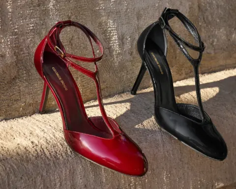 George Hogg ile ikonik görünümler