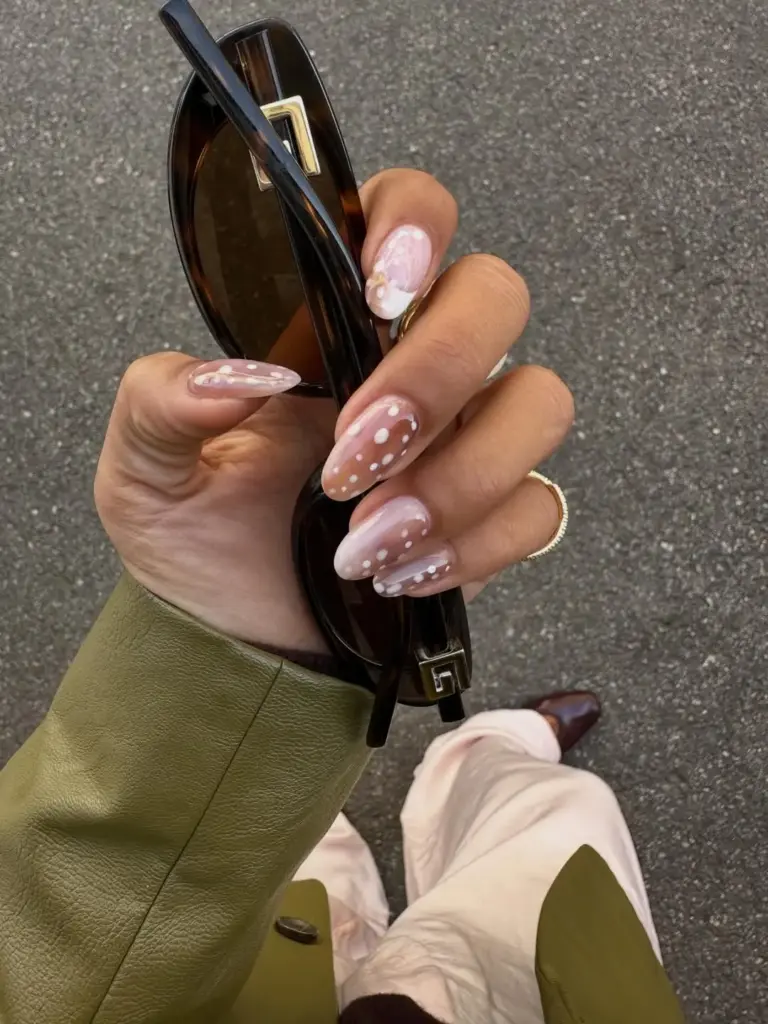 Geyik desenli manikür evde nasıl uygulanır?