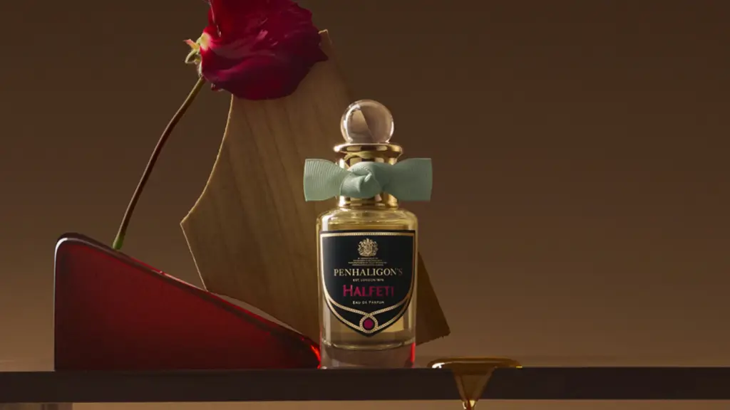 Gizemin, baharatın ve zamansızlığın kokusu