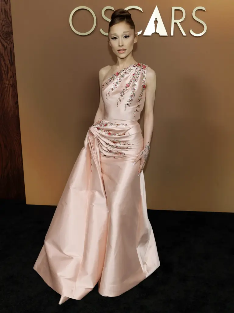 Governors Awards 2025: Öne çıkan görünümler ariana grande