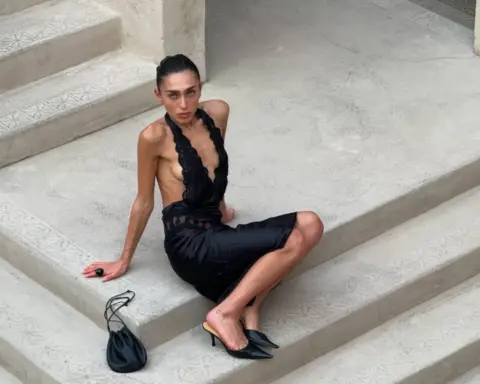 Gündüzden geceye: Midi etekler nasıl kombinlenir?