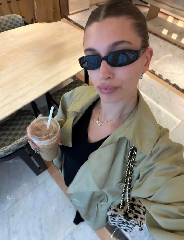 Hailey Bieber stili