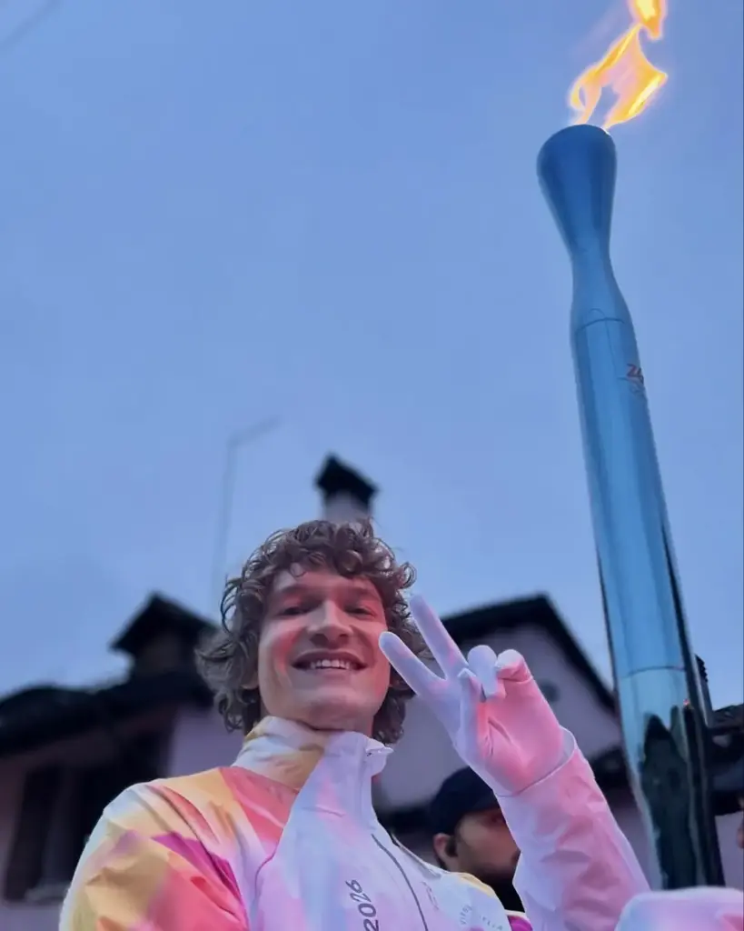 Connor Storrie olimpiyat meşalesi