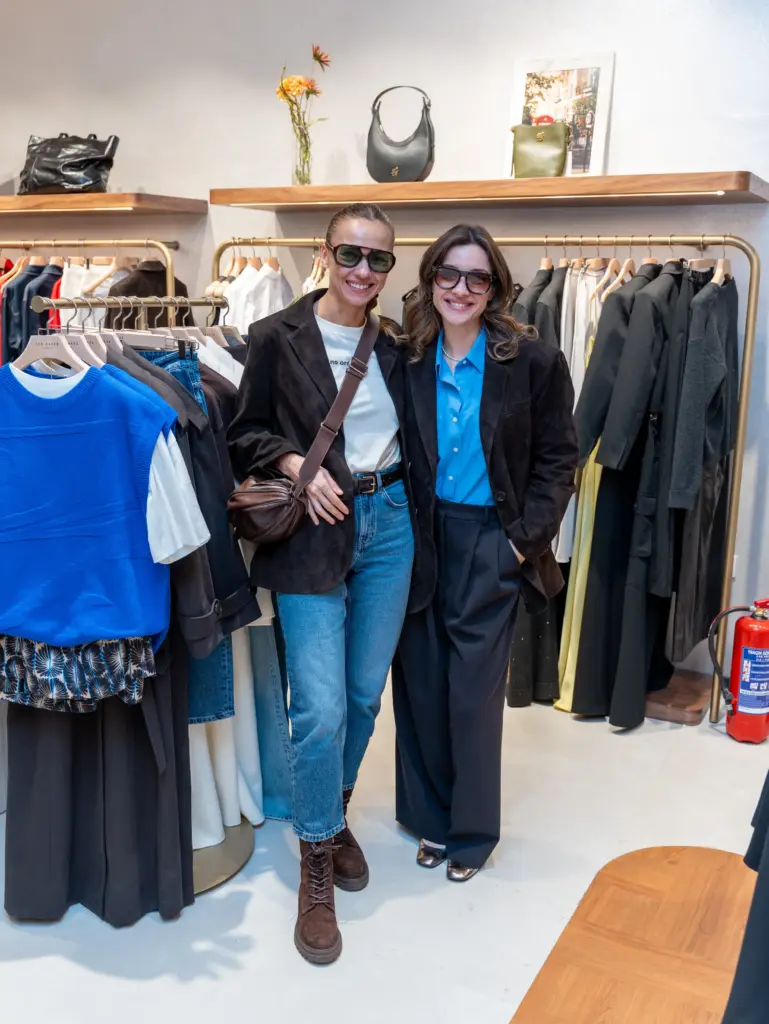 İdil Yazar, Merve Özkaynak