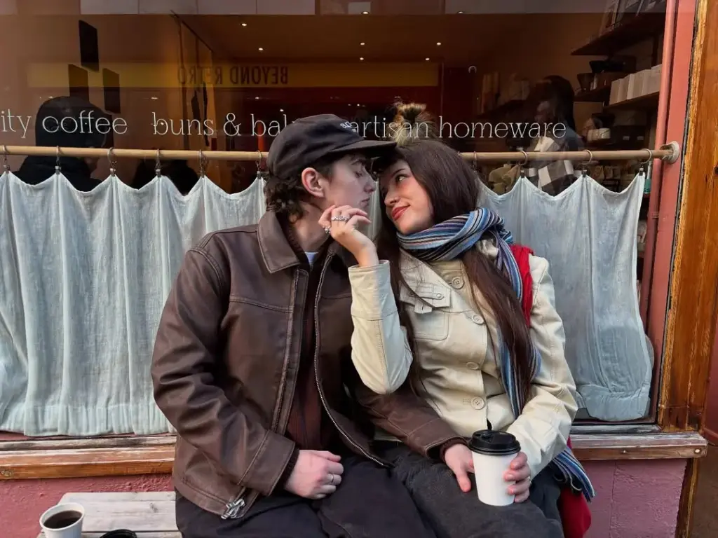 Submarining’i ghosting’den ayıran şey nedir?