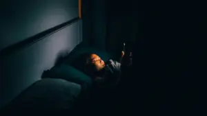 İlişkilerdeki sessiz kırılma: Duygusal aldatma nedir?