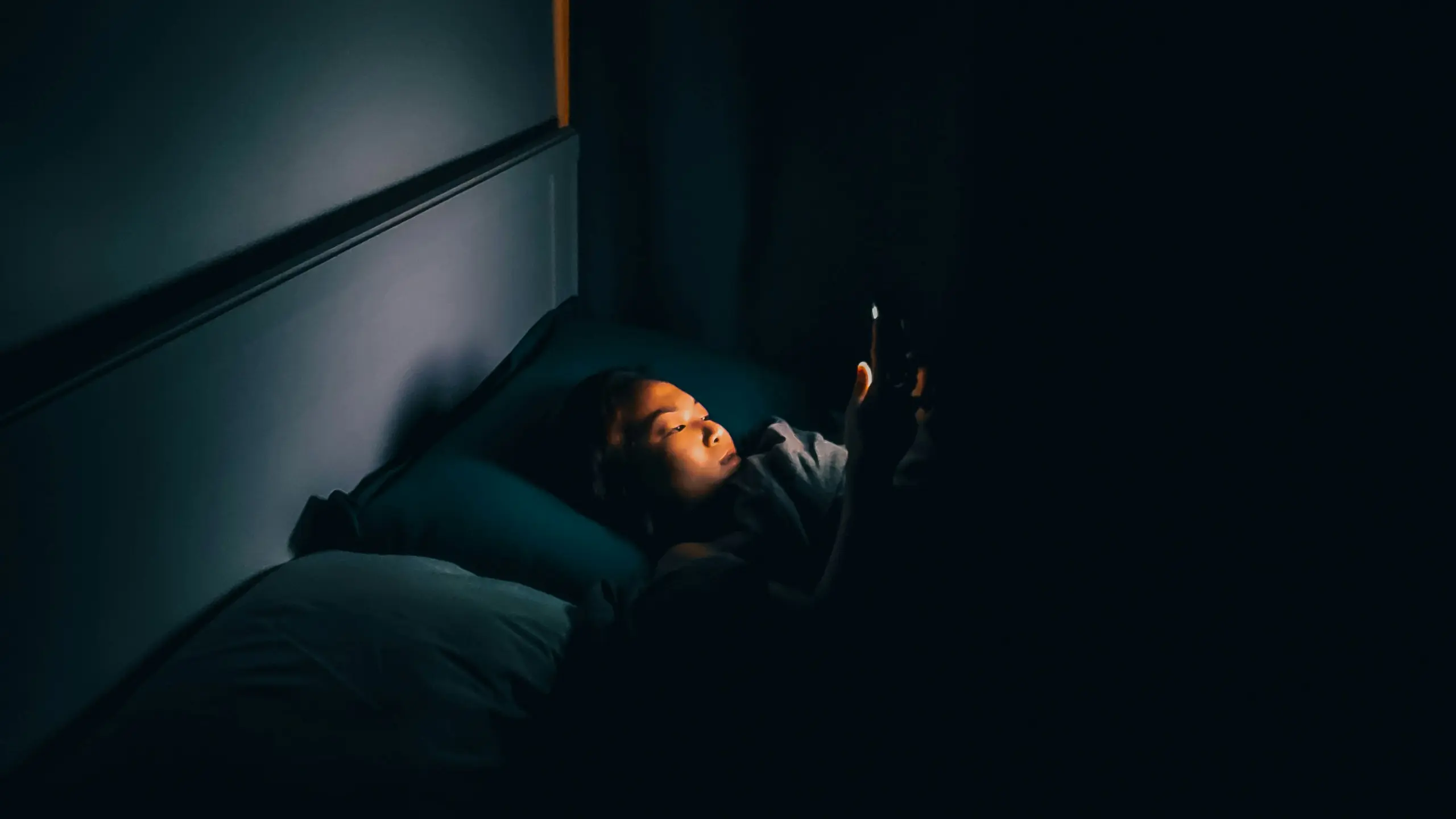 İlişkilerdeki sessiz kırılma: Duygusal aldatma nedir?