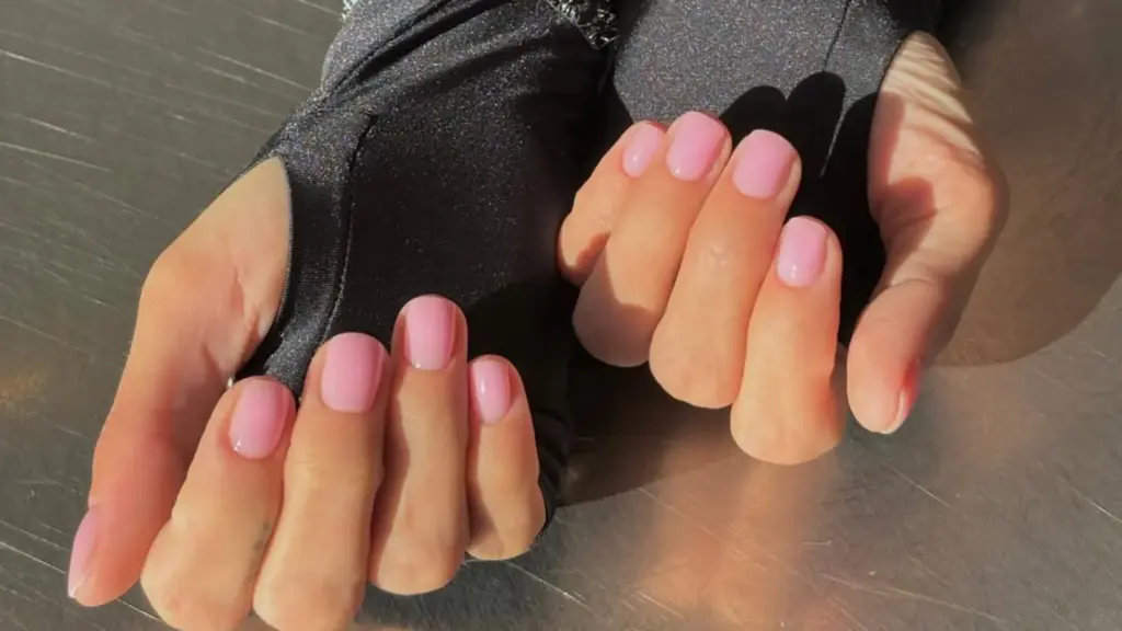 İlkbaharda denemeniz gereken 5 açık renk manikür fikri