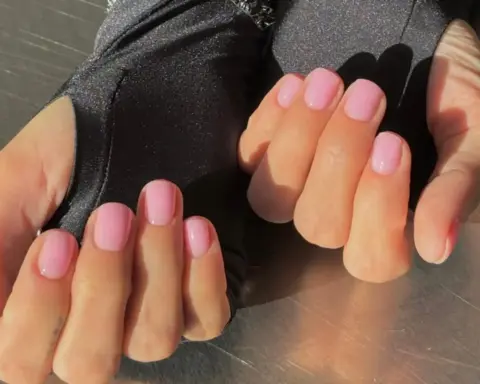 İlkbaharda denemeniz gereken 5 açık renk manikür fikri