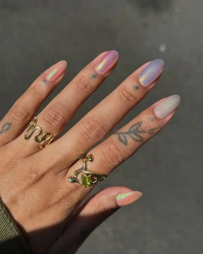 açık renk manikür fikri