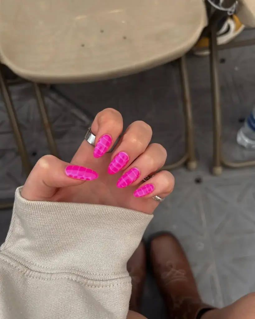 kaplumbağa desenli manikür