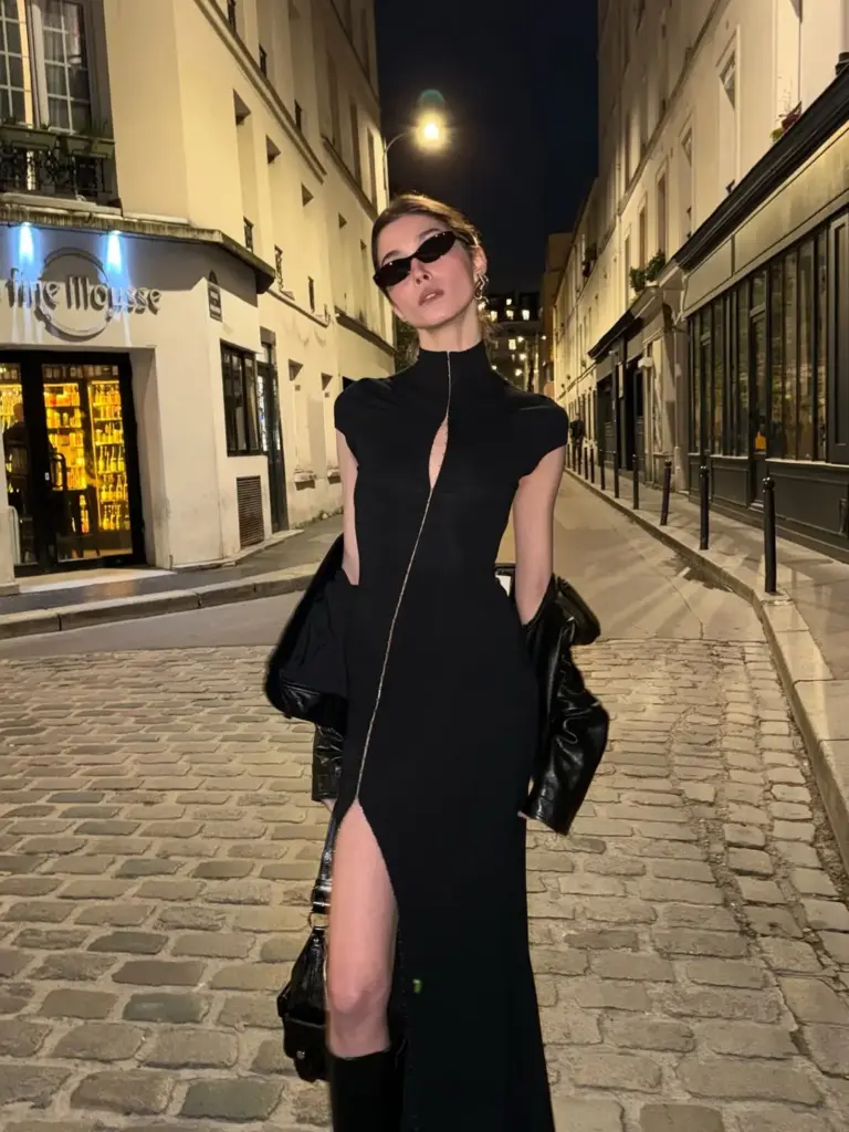 Yüksek yakalı elbiseler