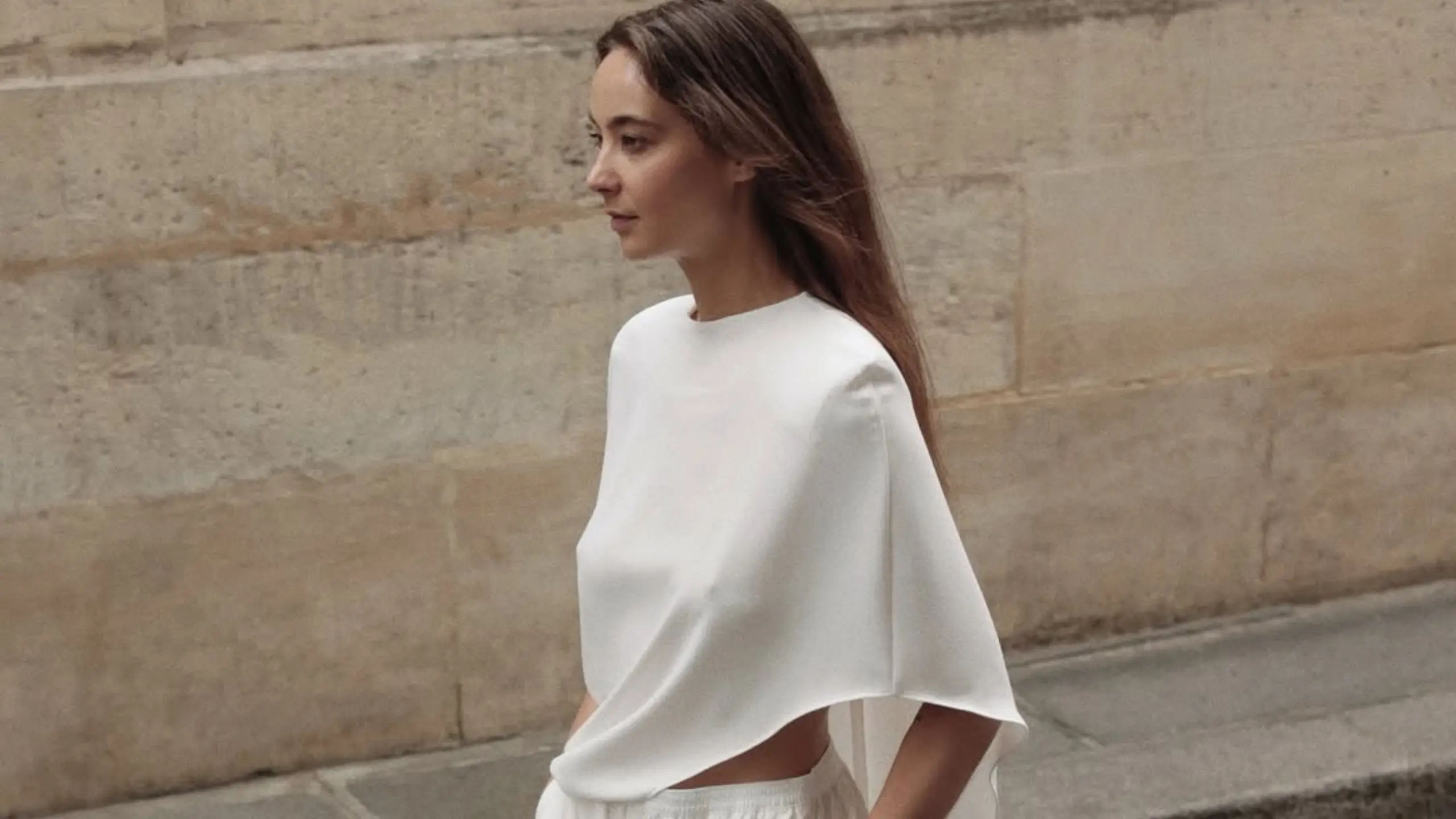 İlkbaharda pelerinleri kombinlemenin 4 yolu