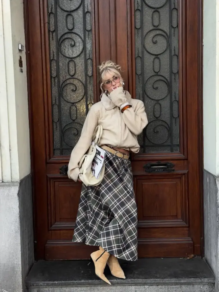 Ekose desenli etekler