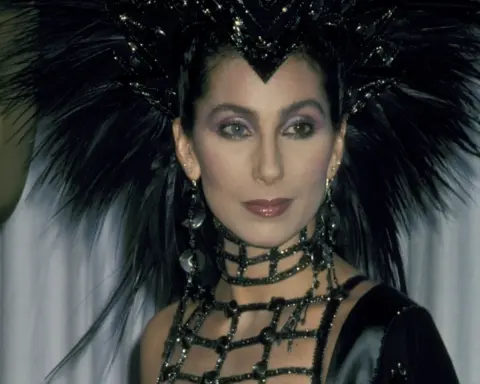 InStyle editörleri tüm zamanların en iyi Oscar görünümlerini seçti