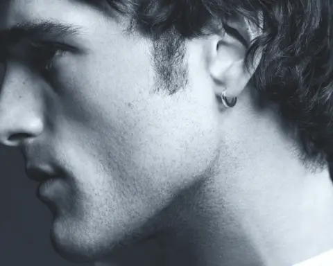 Jacob Elordi, Bleu de Chanel parfümünün yeni marka yüzü oldu